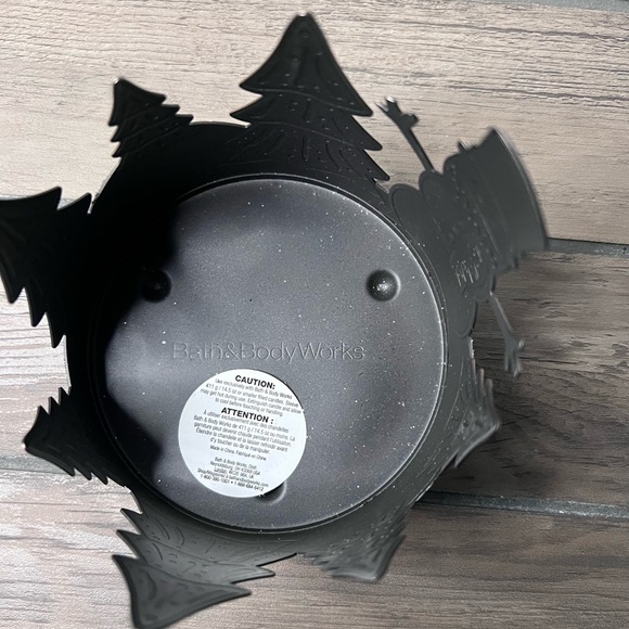 Bath & Body Works NEW 3 Wick Candle Holder Snowman With Winter Christmas Trees - Picture 3 of 4